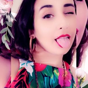 Meet your Posher, Jasmine